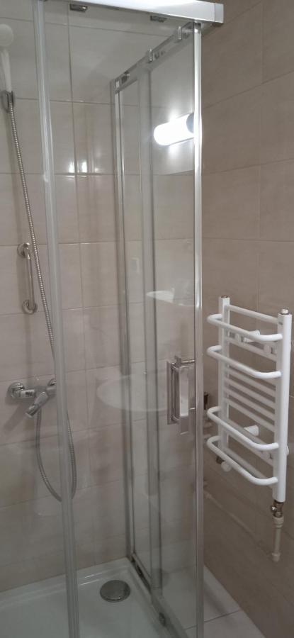Hotel Krokus Kamienna Gora Kültér fotó