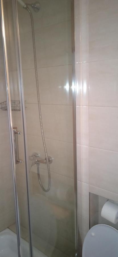 Hotel Krokus Kamienna Gora Kültér fotó