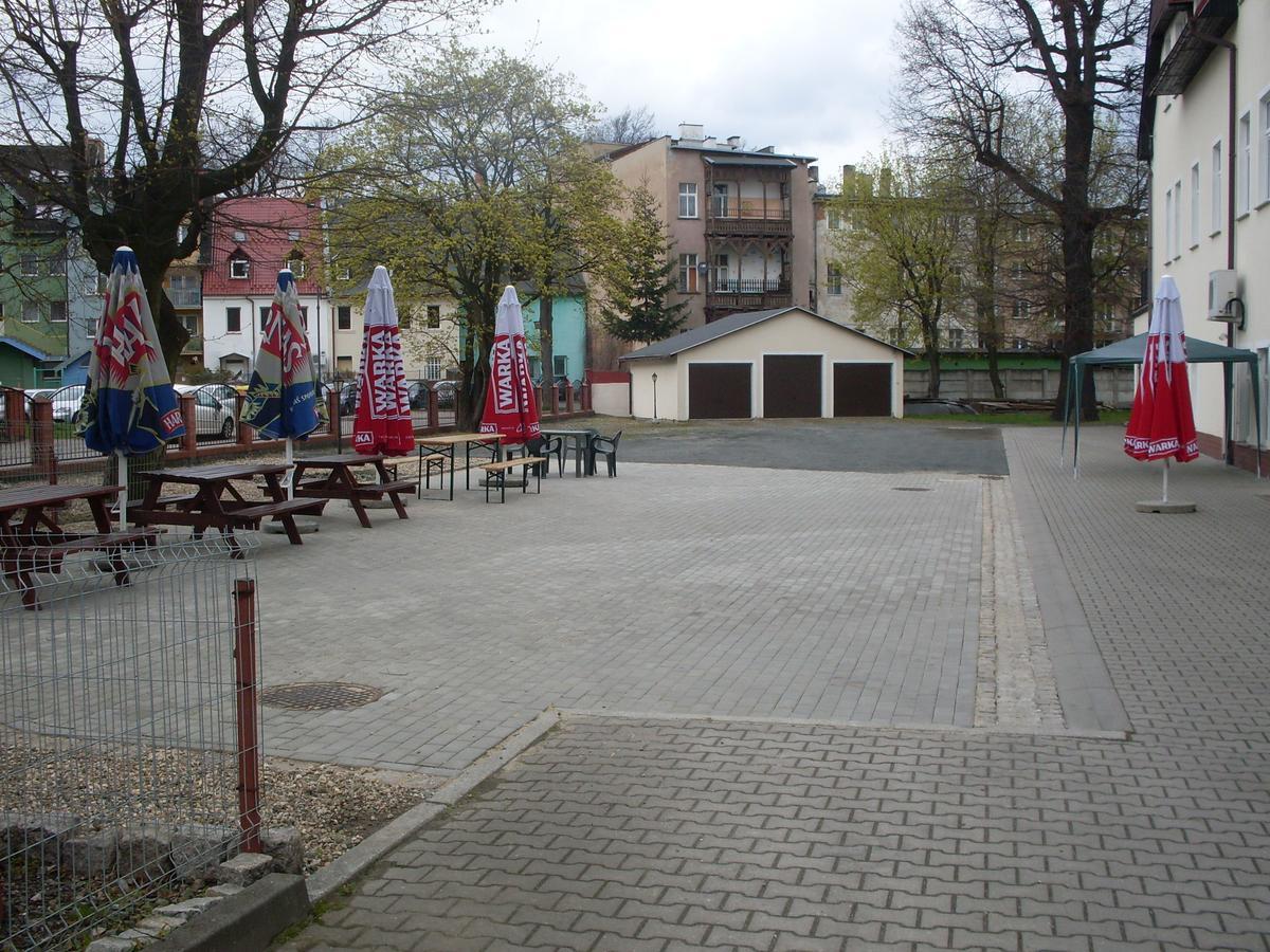 Hotel Krokus Kamienna Gora Kültér fotó