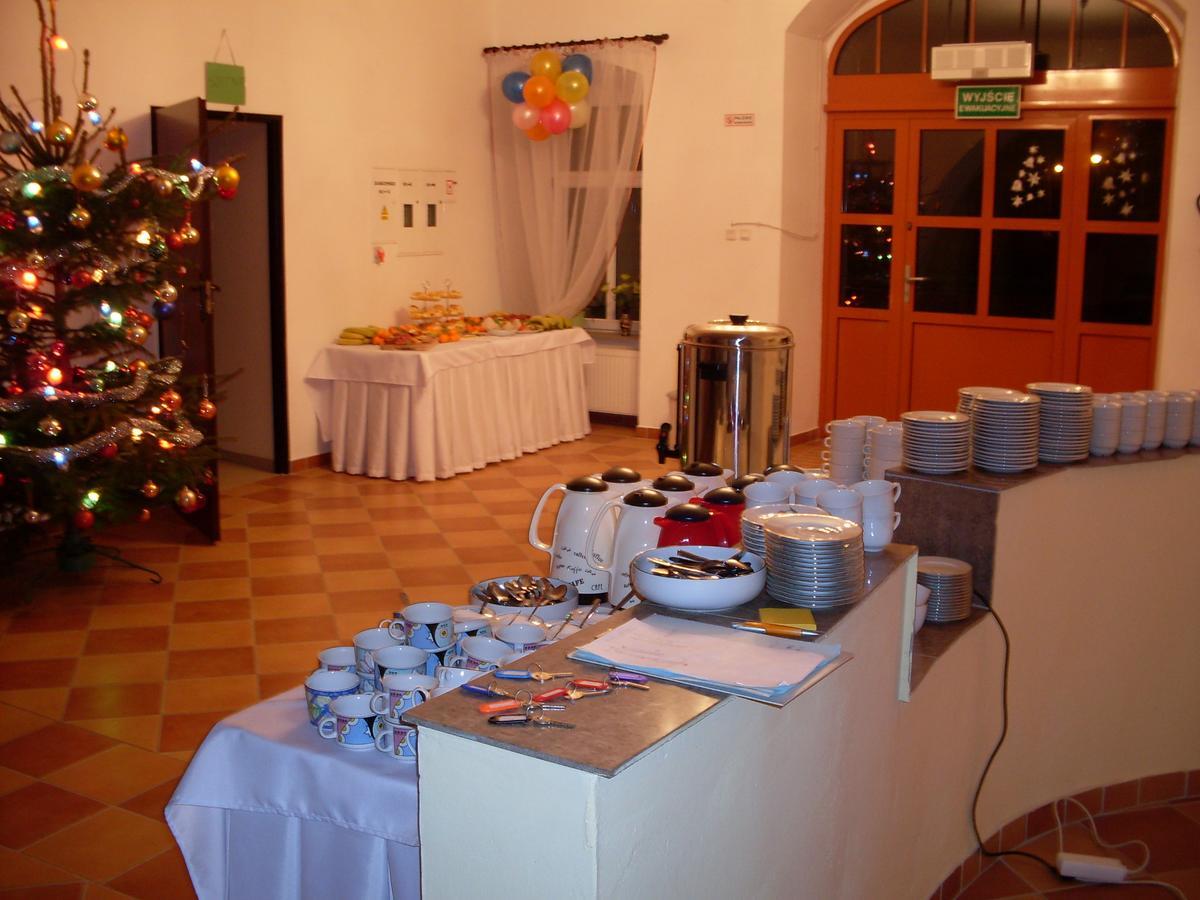 Hotel Krokus Kamienna Gora Kültér fotó